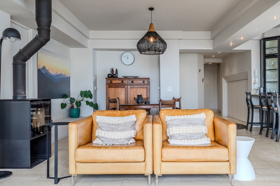 2 Bedroom Property for Sale in Sea Point Western Cape